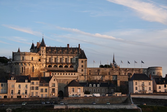 Città francese in cui morì Leonardo da Vinci: cosa visitare ad Amboise?